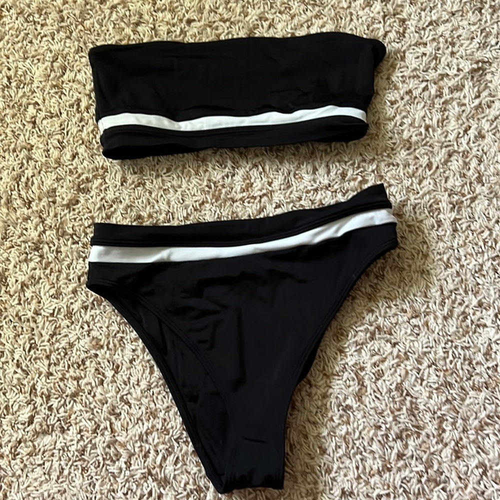 Pac Sun bikini set both pieces size XS